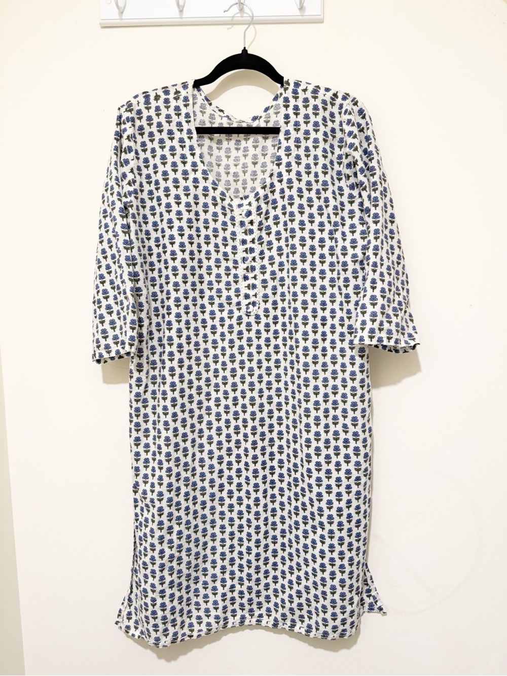 Women's Blue Floral Print V-Neck Tunic Dress